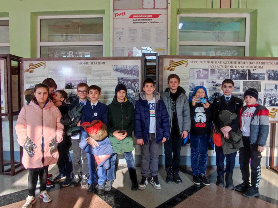 Учащиеся “Кванториума” посетили исторический музей “Поезд победы”