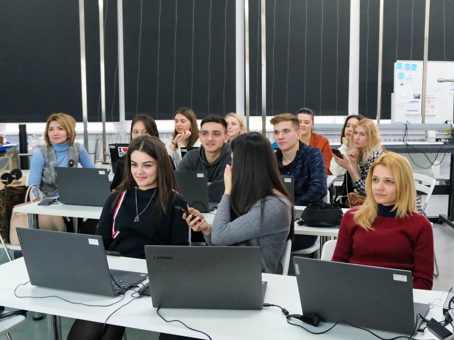 9 февраля студенты СОГПИ побывали в “Кванториуме” на лекции по гибким навыкам и игрофикации в обучении
