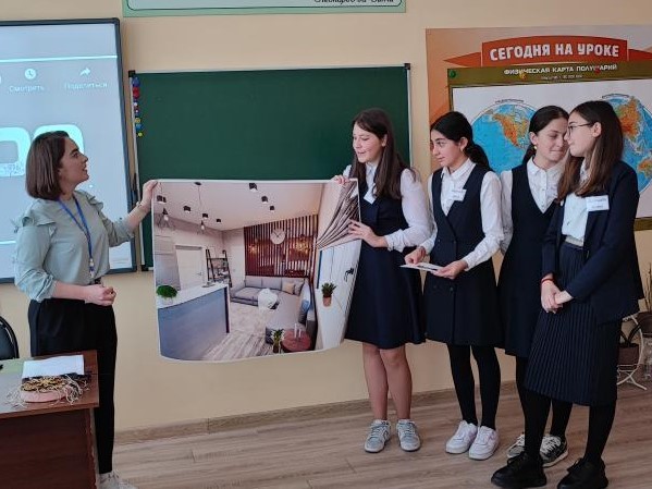 Сотрудники “Кванториума” приняли участие в конкурсе педагогов “Класс”
